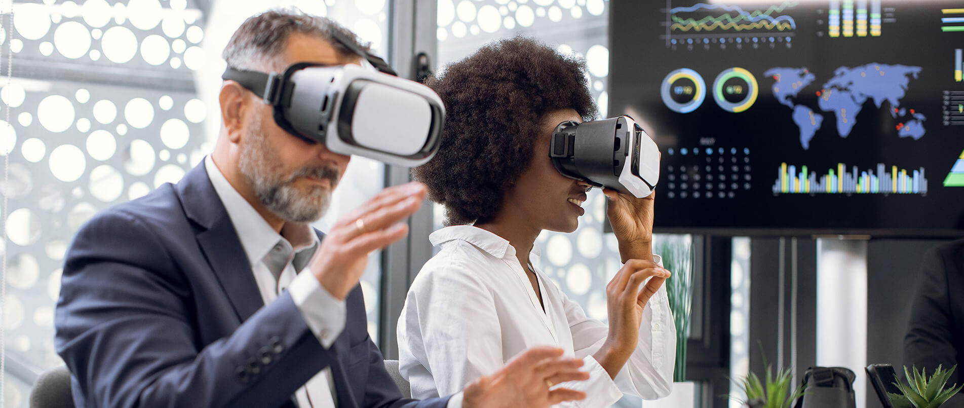 重磅！j9官网正式发布一站式XR产品解决方案，助力探索数字世界新纪元